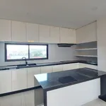 Rent 3 bedroom apartment of 274 m² in Bang Lamung