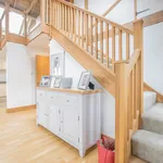 Rent 4 bedroom apartment in East Hertfordshire