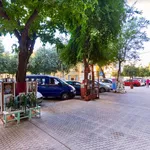 Rent a room of 85 m² in Sevilla