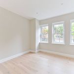 Rent 4 bedroom flat in South East England