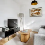 Rent 2 bedroom apartment of 687 m² in London