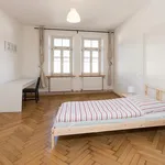 Miete 4 Schlafzimmer wohnung in Munich