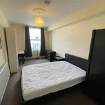 Rent 6 bedroom student apartment in Nottingham