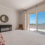 Alquilo 4 dormitorio casa de 265 m² en Elviria