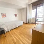 Rent 3 bedroom apartment in Bilbao