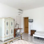 Rent 3 bedroom apartment in rome