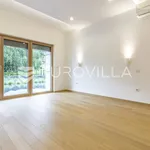 Rent 3 bedroom apartment of 150 m² in Zagreb