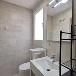 Rent a room of 190 m² in valencia