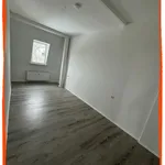 Miete 4 Schlafzimmer wohnung von 99 m² in Zwickau