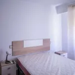 Rent a room of 99 m² in valencia