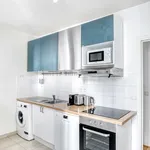 Rent 3 bedroom apartment of 65 m² in Paris