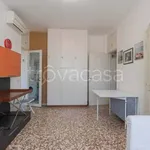 Rent 1 bedroom apartment of 30 m² in Milano