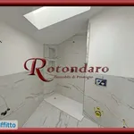 Rent 3 bedroom apartment of 70 m² in Milan