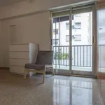 Rent 5 bedroom apartment in Valencia