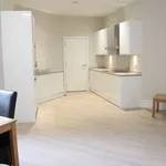 Rent 2 bedroom flat in Salford