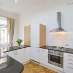 Pronajměte si 3 ložnic/e byt o rozloze 105 m² v Prague