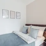 Rent 4 bedroom apartment of 65 m² in Berlin