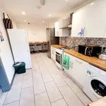 Rent 4 bedroom flat in North West England