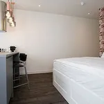 Huur 1 slaapkamer appartement van 45 m² in Cool