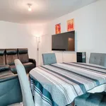 Appartement de 743 m² avec 2 chambre(s) en location à Marseille