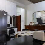 Rent 3 bedroom apartment in Bologna