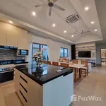 Rent 4 bedroom house of 200 m² in Phuket