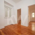 Rent 4 bedroom apartment of 116 m² in Lisbon