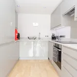 Rent 2 bedroom flat in London