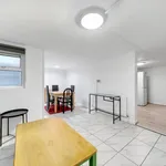 Rent 3 bedroom flat in  London