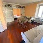 Affitto 2 camera casa di 49 m² in Milan