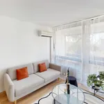 Rent 4 bedroom apartment of 65 m² in Valence