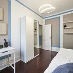 Rent a room in lisbon