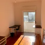 Rent 3 bedroom apartment in Lisbon