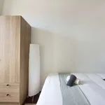 Rent a room in lisbon