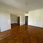 Rent 4 bedroom apartment of 115 m² in Naples