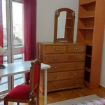 Rent a room of 12 m² in lisbon