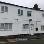 Rent 2 bedroom flat in North West England