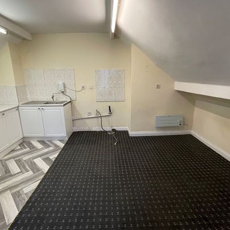 Studio to rent in Station Road, Sheffield S9