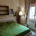 Rent a room in rome