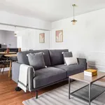 Rent 2 bedroom apartment of 116 m² in lisbon