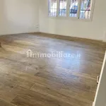 Affitto 5 camera appartamento di 118 m² in Padua