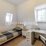 Pronajměte si 6 ložnic/e byt o rozloze 198 m² v Prague