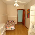 Rent a room of 105 m² in cordoba