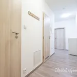 Pronajměte si 3 ložnic/e byt o rozloze 77 m² v Prague