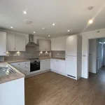 Rent 3 bedroom flat in Corby