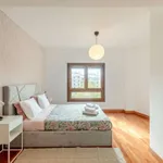 Rent 2 bedroom apartment of 128 m² in lisbon