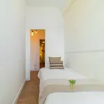 Rent a room of 130 m² in Madrid