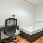 Rent a room of 100 m² in madrid