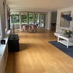 Huur 2 slaapkamer appartement van 135 m² in Hilversum