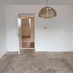 Pronajměte si 2 ložnic/e byt o rozloze 58 m² v Cheb